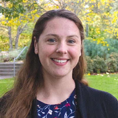 Ellen Fields headshot